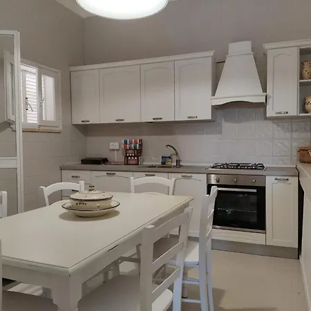 Villa Villa Maria, 50 Mts From The Sea